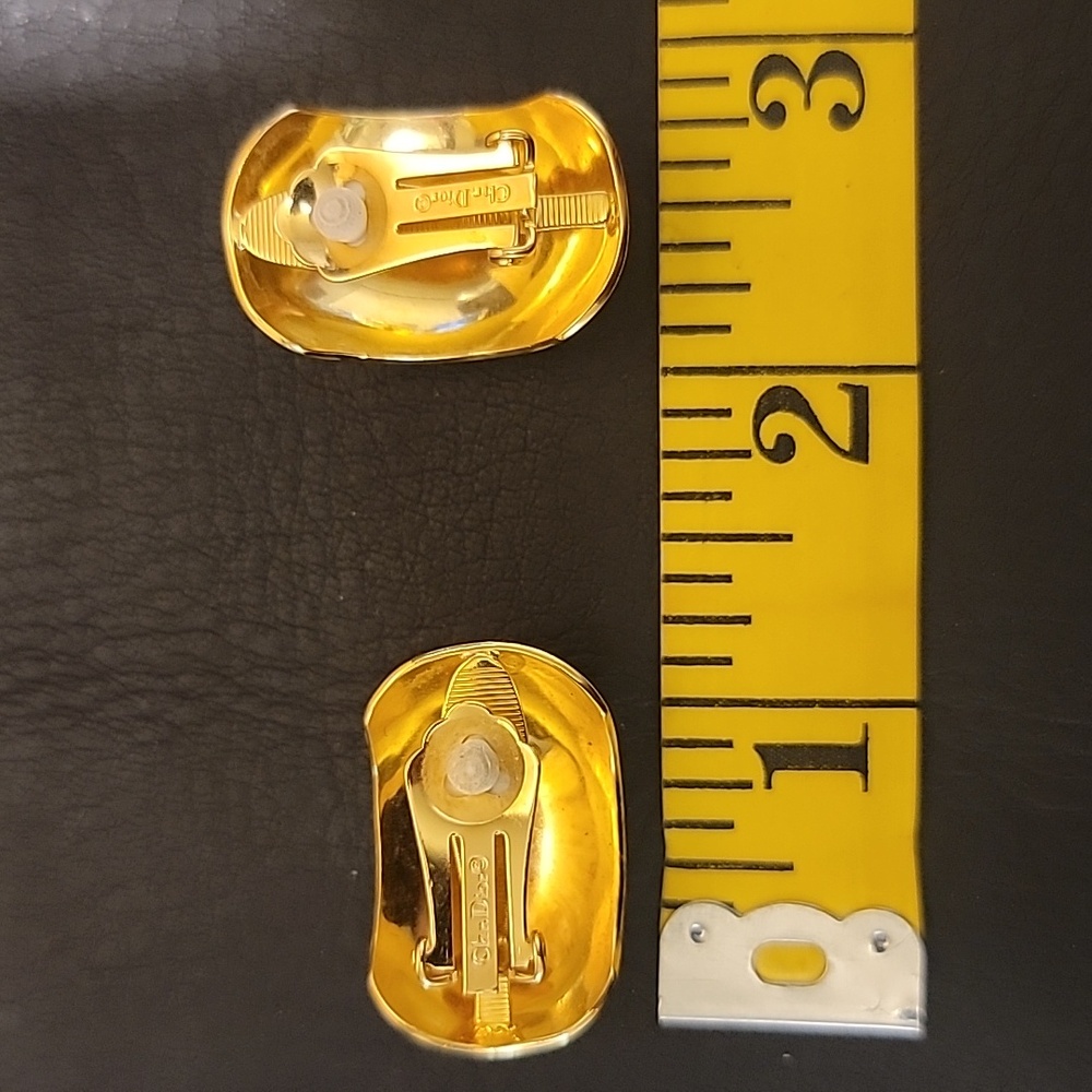 Dior Earrings - Picture 3 of 3